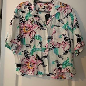 Levi crop floral button down